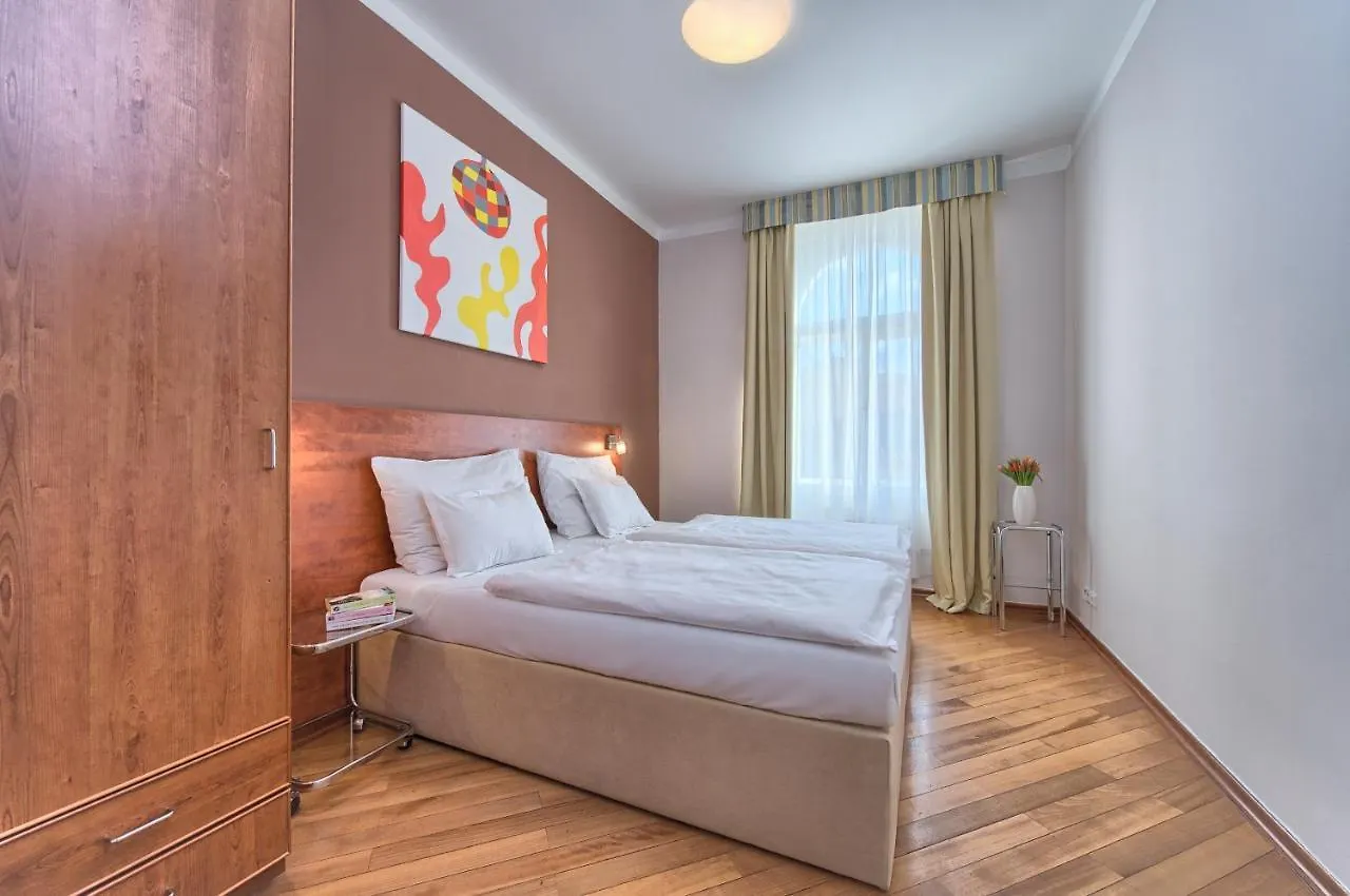 פראג Residence Masna 0*,